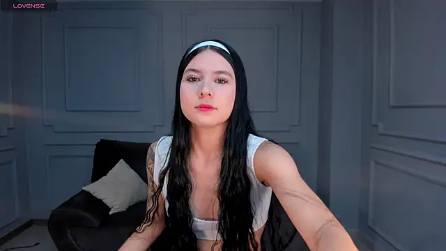 LaurentConnor online show from October 31, 2025, 3:25 am