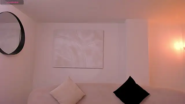 Snapshot of MayaMoretti_ chatting on February 21, 2026, 4:03 am MayaMoretti online show from February 21, 2026, 4:03 am