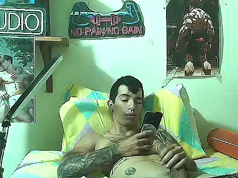 Strongcockfitness online show from November 2, 2025, 6:40 am