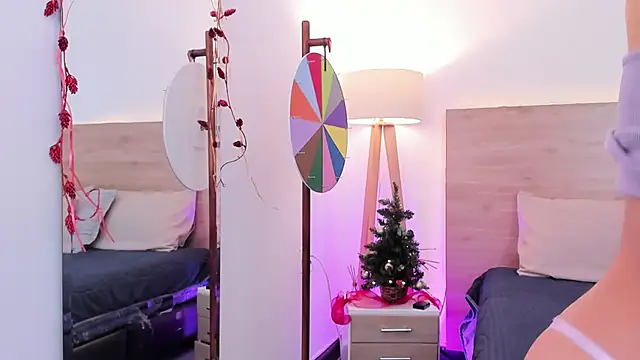 GinebraBrown online show from December 2, 2025, 6:42 pm