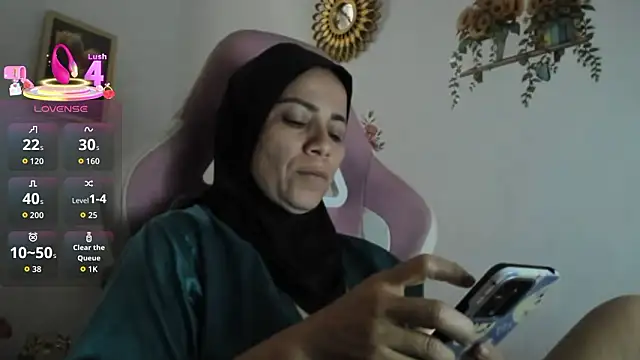 Snapshot of dalila_kemur chatting on January 19, 2026, 11:25 am dalila kemur online show from January 19, 2026, 11:25 am