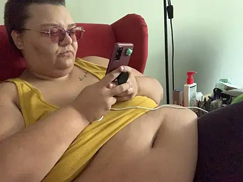 taydeebear online show from October 17, 2025, 5:37 pm