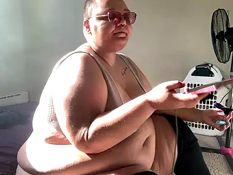 taydeebear online show from October 29, 2025, 5:12 pm