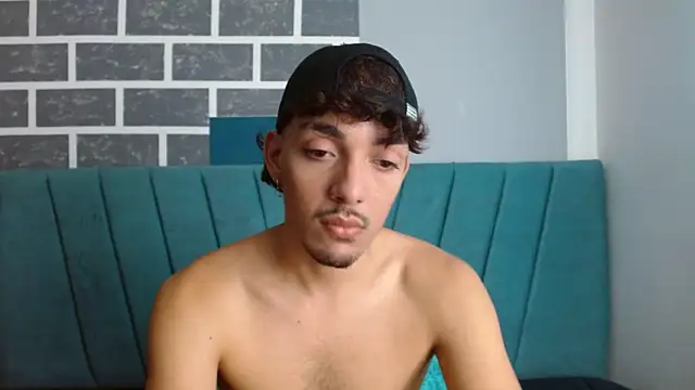 Jake laraxxx online show from September 20, 2025, 1:27 pm