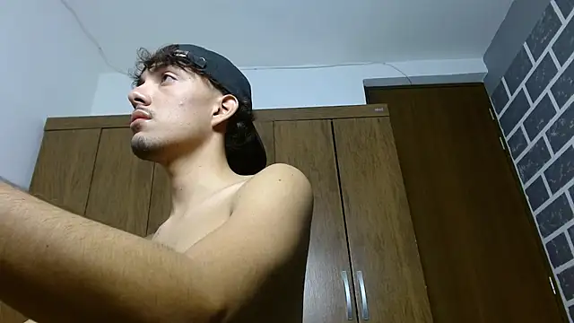 Jake laraxxx online show from September 19, 2025, 5:28 pm