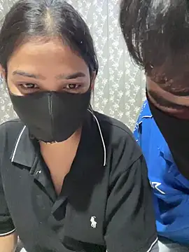 Sex Queen aaraya online show from May 1, 2026, 8:03 pm