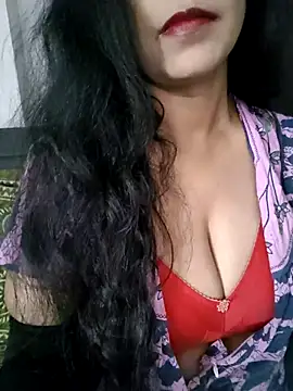 Deepa Sharma143 online show from October 9, 2025, 1:50 am