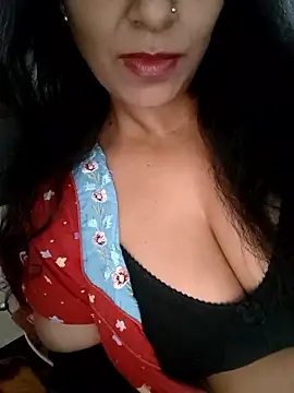 Deepa Sharma143 online show from November 5, 2025, 1:52 am