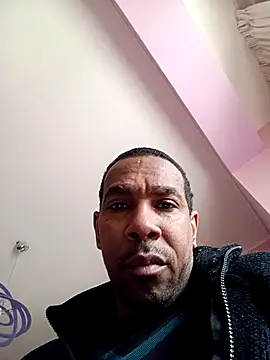 Snapshot of estrogeni chatting on April 23, 2026, 9:38 am estrogeni online show from April 23, 2026, 9:38 am