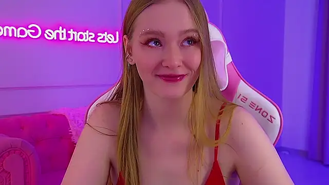 Snapshot of AgataFoxley chatting on February 4, 2026, 6:25 pm AgataFoxley online show from February 4, 2026, 6:25 pm