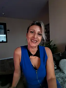 laura1076 online show from October 24, 2025, 4:17 pm