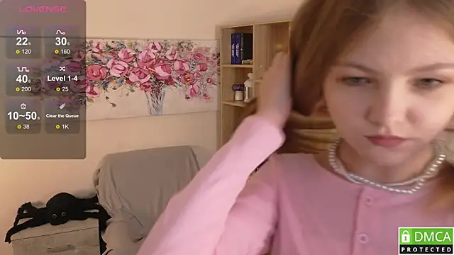 Snapshot of Sue_Sanders chatting on June 12, 2026, 11:19 am Sue Sanders online show from June 12, 2026, 11:19 am