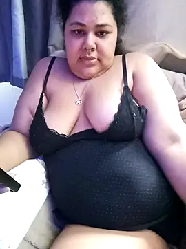 xlatinastar online show from September 28, 2025, 7:54 pm