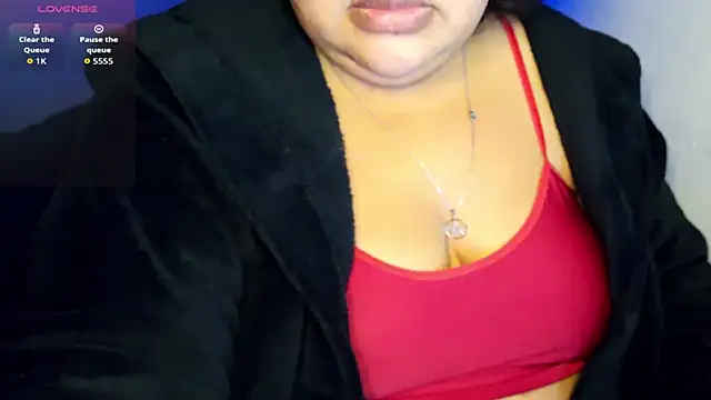 Snapshot of xlatinastar chatting on July 9, 2026, 5:01 pm xlatinastar online show from July 9, 2026, 5:01 pm