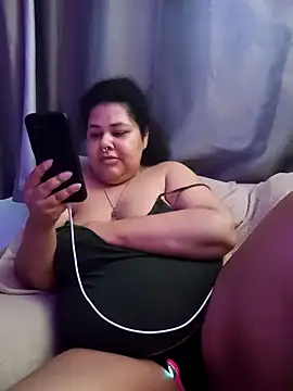 xlatinastar online show from September 20, 2025, 6:02 pm