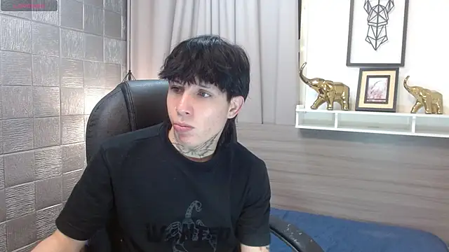 Iantwink18 online show from November 6, 2025, 5:39 pm