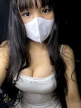 Thu-xinh003 online show from September 30, 2025, 6:52 am