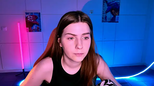 AliceCUNTach online show from November 13, 2025, 5:11 am