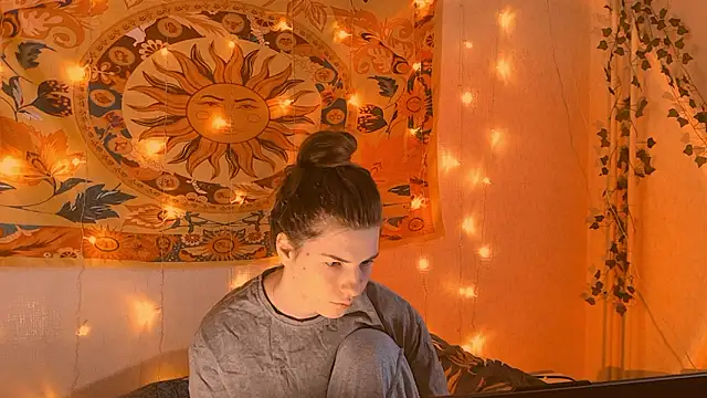 AliceCUNTach online show from February 28, 2026, 5:07 am