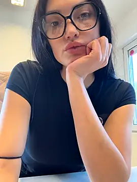 SweetHotDuo online show from September 29, 2025, 2:01 pm