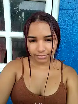 DulceeSalas online show from October 3, 2025, 4:52 pm