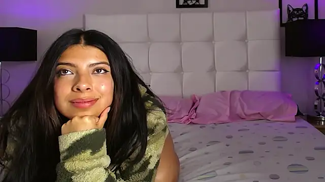 Maia Reficco online show from October 24, 2025, 12:20 am