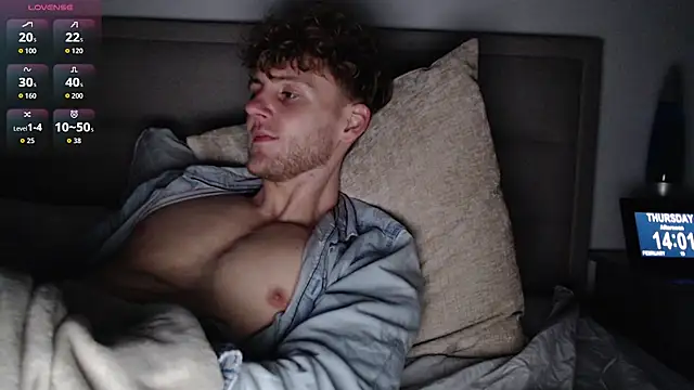 Snapshot of DominantAlex18 chatting on February 19, 2026, 2:03 pm DominantAlex18 online show from February 19, 2026, 2:03 pm