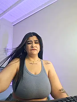 TianaGlow26 online show from November 21, 2025, 7:46 pm