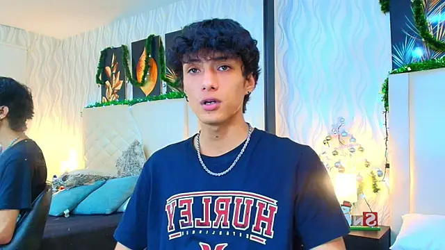 Lean Portman online show from December 15, 2025, 10:04 pm