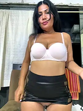 Nair Hot77 online show from November 16, 2025, 2:05 am