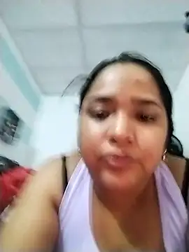 Angelly ricura online show from November 17, 2025, 3:16 pm