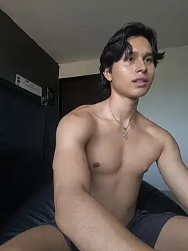 TeddyBear 07 online show from November 10, 2025, 12:43 pm