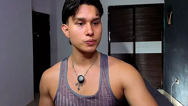 TeddyBear 07 online show from April 12, 2026, 1:09 am