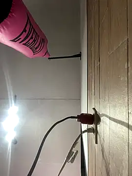 Adele Pinkk online show from October 11, 2025, 10:49 am