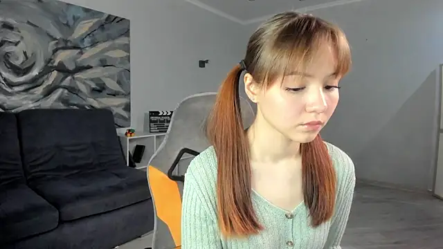CuteTous online show from September 21, 2025, 12:32 pm