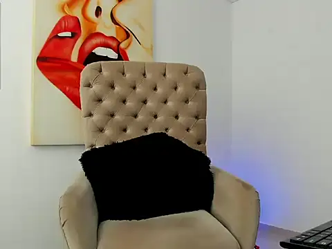 caromonar online show from October 15, 2025, 2:14 pm