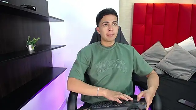 Cady Hot online show from January 16, 2026, 8:24 pm