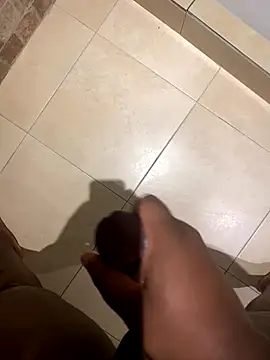 Snapshot of Coquin_R97 chatting on September 15, 2025, 10:05 am Coquin R97 online show from September 15, 2025, 10:05 am