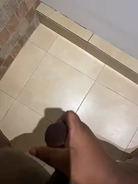 Snapshot of Coquin_R97 chatting on September 27, 2025, 12:17 am Coquin R97 online show from September 27, 2025, 12:17 am