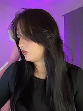 Angeldusttt online show from November 10, 2025, 9:42 pm