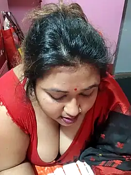 hotbhabhi011 online show from February 2, 2026, 1:43 pm