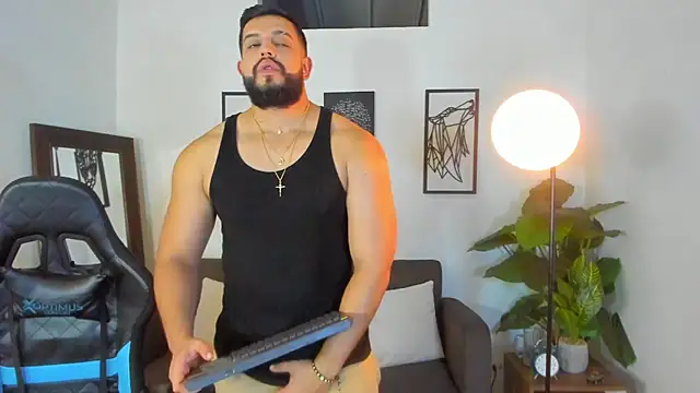 Justin kingX7 online show from March 5, 2026, 2:19 am