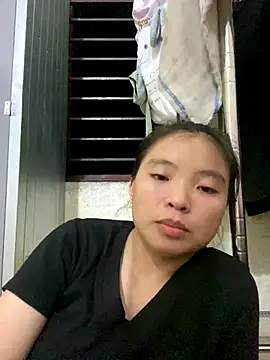 viluna online show from September 18, 2025, 1:36 pm
