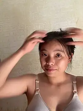 viluna online show from October 12, 2025, 5:31 am