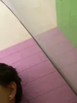 viluna online show from October 9, 2025, 4:46 am