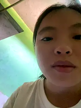 viluna online show from October 23, 2025, 1:37 am