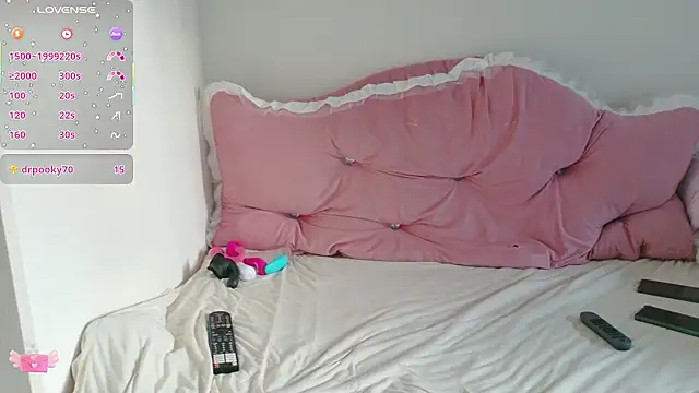 Sofia-sakura online show from November 22, 2025, 10:08 pm