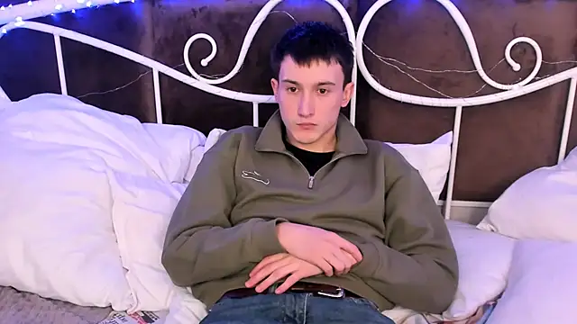 David  Diamond online show from December 13, 2025, 8:04 pm