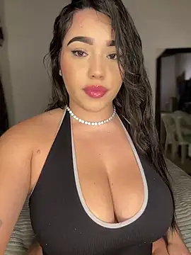 SofiaWildee online show from June 3, 2026, 3:07 am