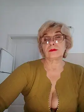 Snapshot of 52MiaLove02 chatting on November 28, 2025, 5:51 am 52MiaLove02 online show from November 28, 2025, 5:51 am